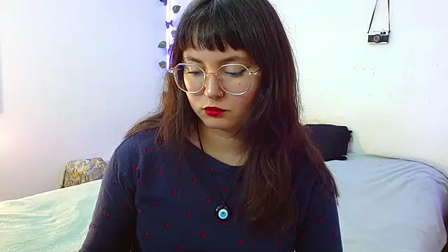 Snapshot of Mily_baker chatting on January 2025 08:48:02 PM Mily baker online show from January 2025 08:48:02 PM