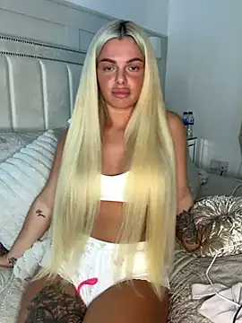 Snapshot of IrishTeenBarbie69 chatting on October 2025 09:38:01 PM IrishTeenBarbie69 online show from October 2025 09:38:01 PM