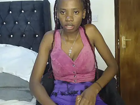 Sexyprecious01 online show from September 2025 01:44:02 PM