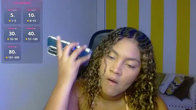 Cristal War online show from February 2025 11:32:01 PM