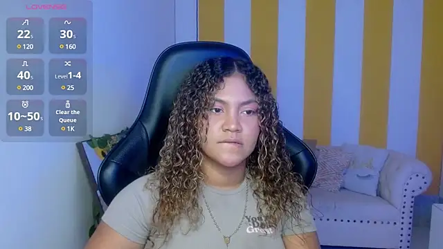 Cristal War online show from February 2025 11:48:02 PM