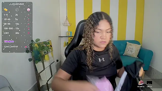 Cristal War online show from October 2025 10:52:01 PM