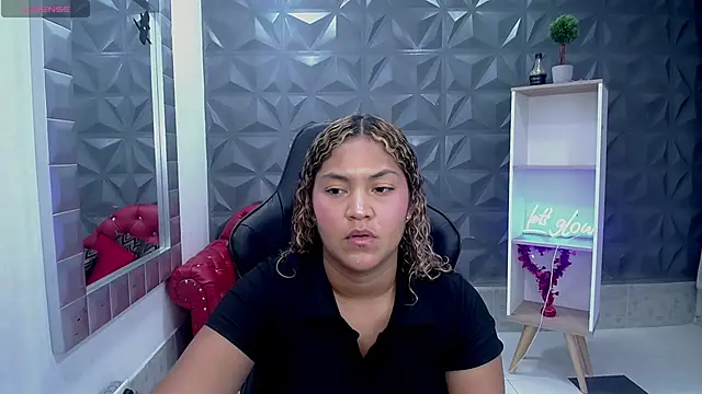 Cristal War online show from February 2026 10:57:01 PM