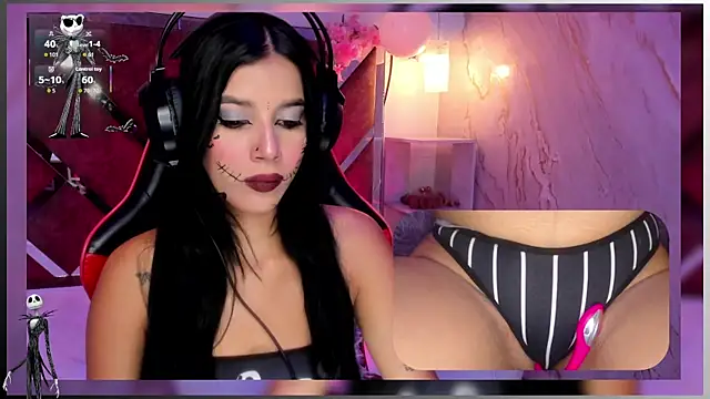 SweetieCloe  online show from October 2025 09:04:01 PM