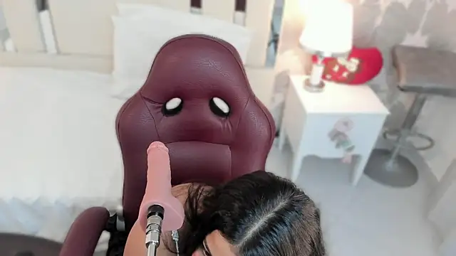 Snapshot of Miliaangeles chatting on December 2025 09:26:01 AM Miliaangeles online show from December 2025 09:26:01 AM