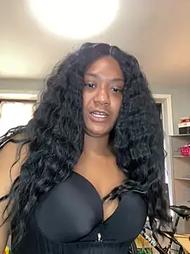 LunaWolfie143 online show from March 2025 06:11:01 PM