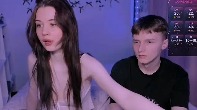 CoddleWeeper  online show from February 2026 02:04:02 PM