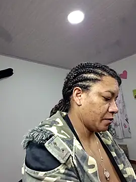 Snapshot of Selket11 chatting on October 2025 10:58:02 AM Selket11 online show from October 2025 10:58:02 AM