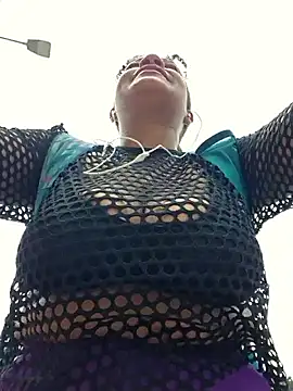 Snapshot of Selket11 chatting on November 2025 02:40:02 PM Selket11 online show from November 2025 02:40:02 PM