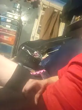 Snapshot of robeaulieu02 chatting on October 2025 10:17:02 AM robeaulieu02 online show from October 2025 10:17:02 AM