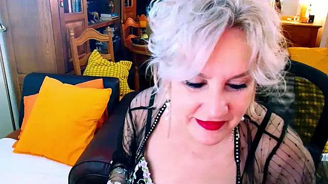 GattonaBiondona online show from November 2025 05:29:02 AM