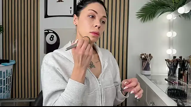 NattyFierros online show from October 2025 06:06:02 PM