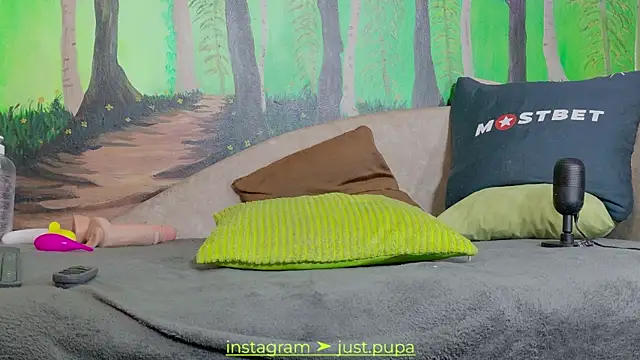 Snapshot of Pinkypupa-Love chatting on January 2025 10:19:01 PM Pinkypupa-Love online show from January 2025 10:19:01 PM