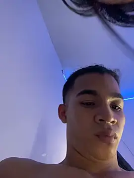 Boypolla11 online show from November 2025 10:08:02 PM