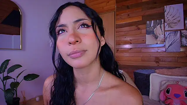 amber curly online show from May 2026 08:06:01 PM
