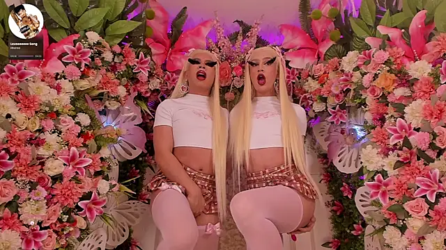 Snapshot of AlisonSharon chatting on March 2025 04:46:01 AM AlisonSharon online show from March 2025 04:46:01 AM