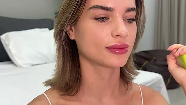 Snapshot of JodyBlow chatting on October 2025 10:15:02 AM JodyBlow online show from October 2025 10:15:02 AM