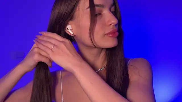 Snapshot of JodyBlow chatting on December 2025 08:15:02 PM JodyBlow online show from December 2025 08:15:02 PM