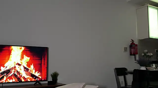 Snapshot of JodyBlow chatting on December 2025 06:16:01 PM JodyBlow online show from December 2025 06:16:01 PM