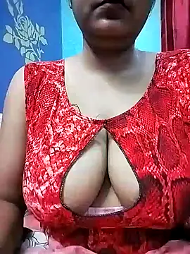 Snapshot of Nancy-22 chatting on December 2024 07:01:02 PM Nancy-22 online show from December 2024 07:01:02 PM