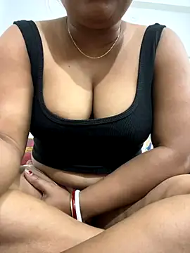 Snapshot of Nancy-22 chatting on November 2025 09:11:01 AM Nancy-22 online show from November 2025 09:11:01 AM