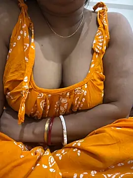 Snapshot of Nancy-22 chatting on November 2025 09:42:02 AM Nancy-22 online show from November 2025 09:42:02 AM