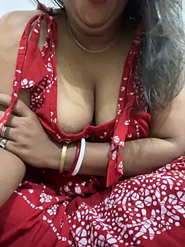 Snapshot of Nancy-22 chatting on November 2025 01:32:01 PM Nancy-22 online show from November 2025 01:32:01 PM