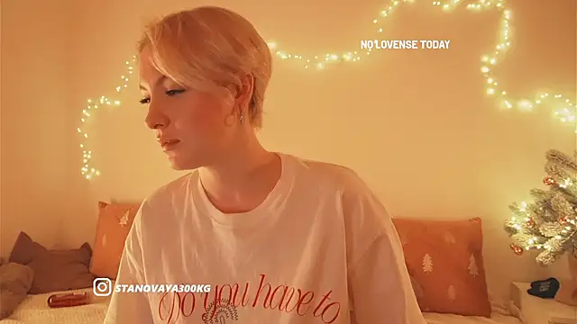 kris69kiss online show from December 2024 02:02:02 PM