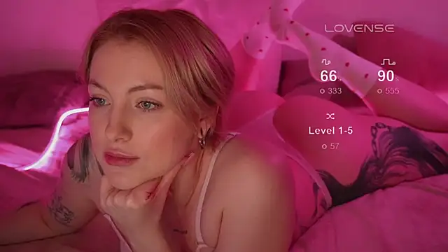 kris69kiss online show from February 2025 07:28:02 PM