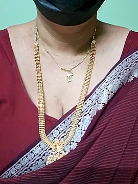 ananya956 online show from February 2025 06:56:02 PM