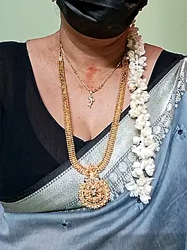 ananya956 online show from February 2025 05:13:01 AM
