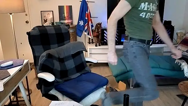 Towndude123 online show from March 2026 07:08:01 PM