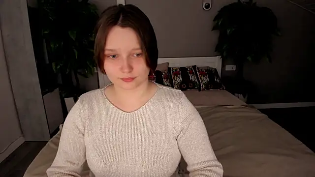 MagicPeachh  online show from September 2025 06:17:01 AM