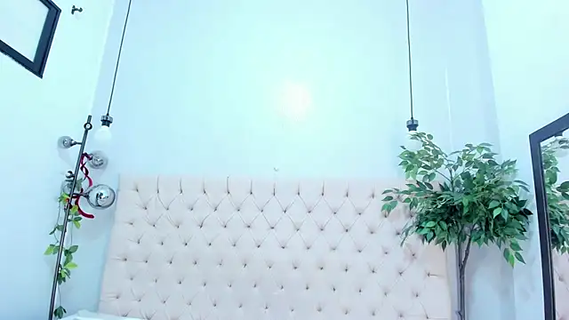 Victoria Coleman online show from June 2026 07:57:01 PM