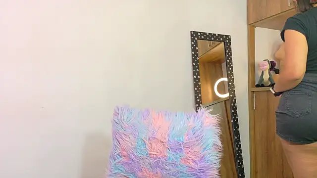 Snapshot of im_anna_ chatting on November 2025 04:07:02 PM im anna online show from November 2025 04:07:02 PM