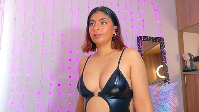 Snapshot of im_anna_ chatting on December 2025 04:02:01 PM im anna online show from December 2025 04:02:01 PM