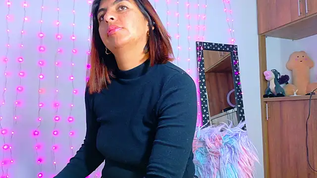 Snapshot of im_anna_ chatting on January 2026 10:03:01 PM im anna online show from January 2026 10:03:01 PM