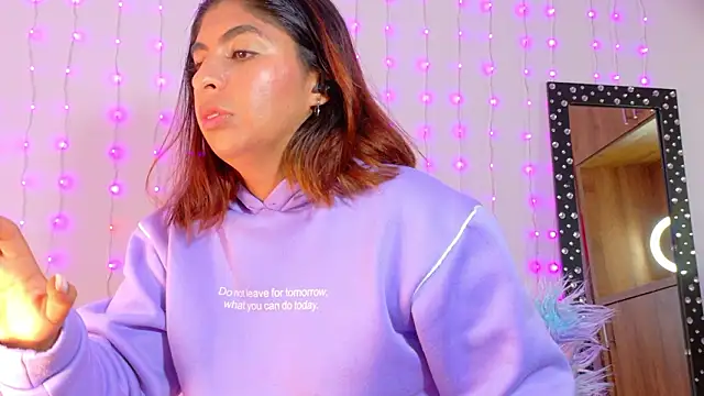 Snapshot of im_anna_ chatting on February 2026 08:16:01 PM im anna online show from February 2026 08:16:01 PM