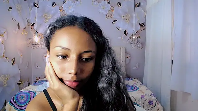 Snapshot of jasmin_brunette_ chatting on December 2024 03:53:01 PM jasmin brunette online show from December 2024 03:53:01 PM