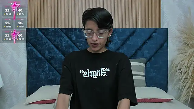 Snapshot of Marge_lasander chatting on January 2025 01:27:01 AM Marge lasander online show from January 2025 01:27:01 AM