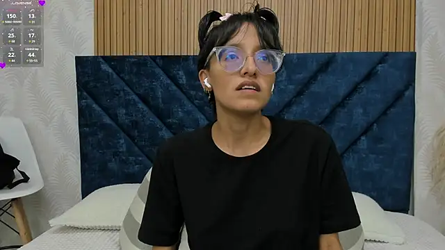 Snapshot of Marge_lasander chatting on February 2025 01:32:01 AM Marge lasander online show from February 2025 01:32:01 AM