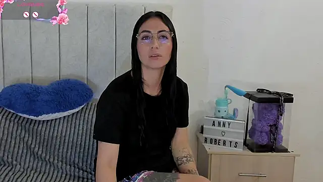 anny roberts online show from June 2026 06:54:01 PM