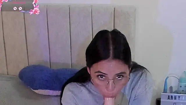 anny roberts online show from June 2026 01:04:01 PM