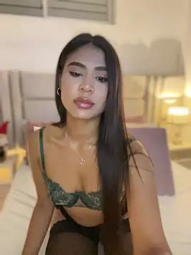 HaileyBaldwin online show from December 2024 04:43:02 AM