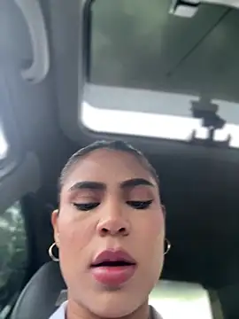 HaileyBaldwin online show from January 2025 10:50:02 PM