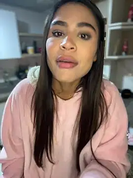 HaileyBaldwin online show from January 2025 05:35:01 AM