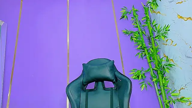 Snapshot of scarlet-jonesx chatting on October 2025 04:55:01 AM scarlet-jonesx online show from October 2025 04:55:01 AM