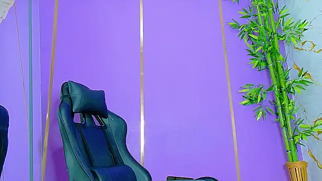 Snapshot of scarlet-jonesx chatting on October 2025 07:41:01 AM scarlet-jonesx online show from October 2025 07:41:01 AM