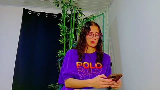 scarlet-jonesx online show from November 2025 04:34:02 AM