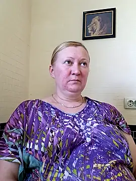 blondyaguar online show from July 2026 07:04:01 AM